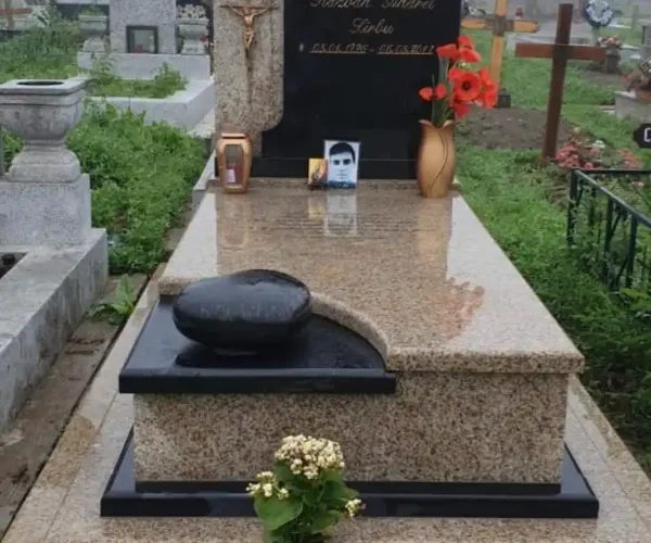 monumente-funerare-iasi-speciale (2)
